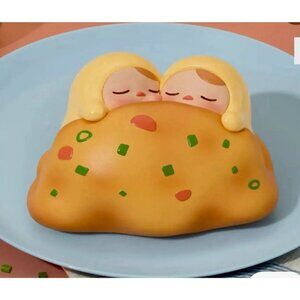 Pop Mart Pucky Egg Beanie - Omelette